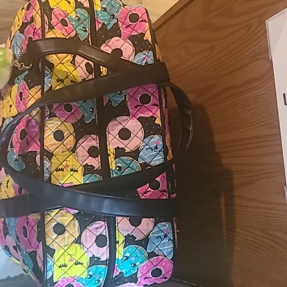 Betsey Johnson Weekender Bag: Donut+ Cat Design with Black Background. - Picture 6 of 12